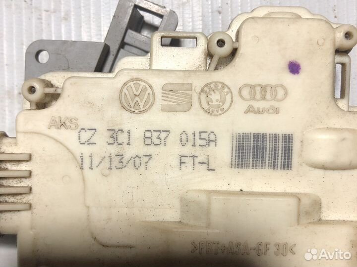 Замок двери передний левый VAG 3C1 837 015A