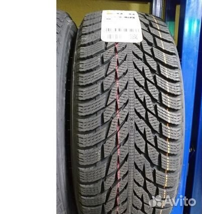 Nokian Tyres Hakkapeliitta R3 SUV 275/45 R20 110T