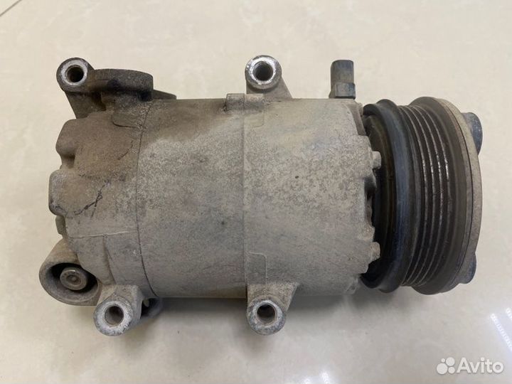Компрессор кондиционера Ford Focus 2