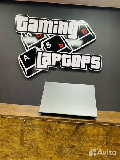 Ноутбук Б/У / Ноутбук Samsung