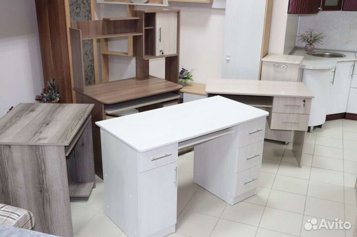 Письменные и компьютерные столы