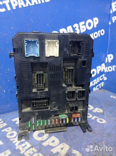 Блок предохранителей Citroen C4 купе NFU 2005