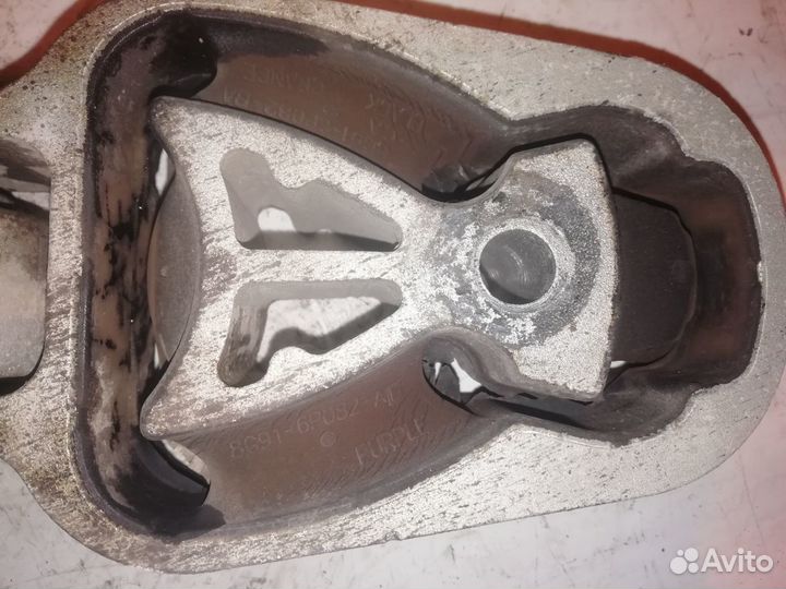 Опора АКПП Вольво XC60