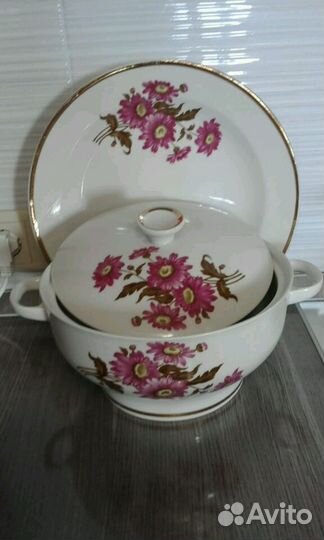 Супница + блюдо + салатник +селедочница, СССР