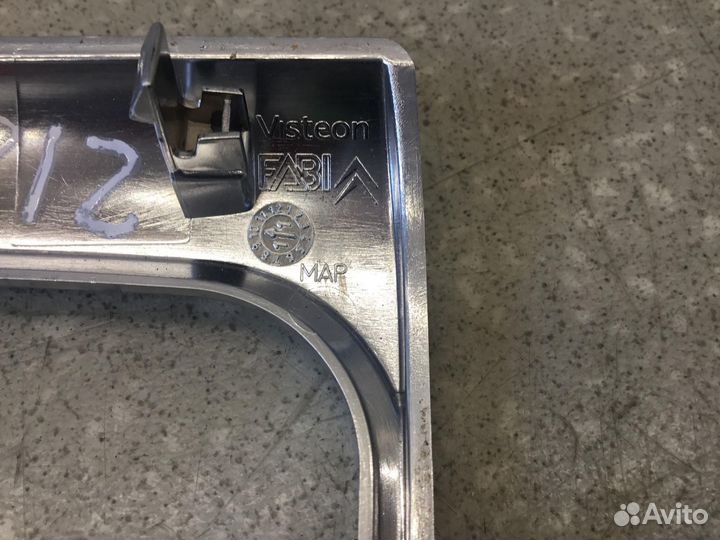 Накладка декоративная Citroen C4 II 2011