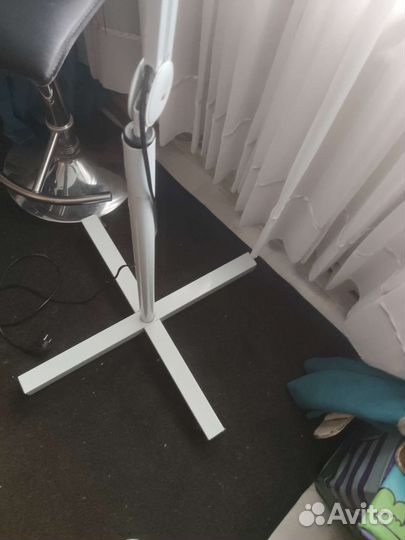 Лампа лупа для косметолога