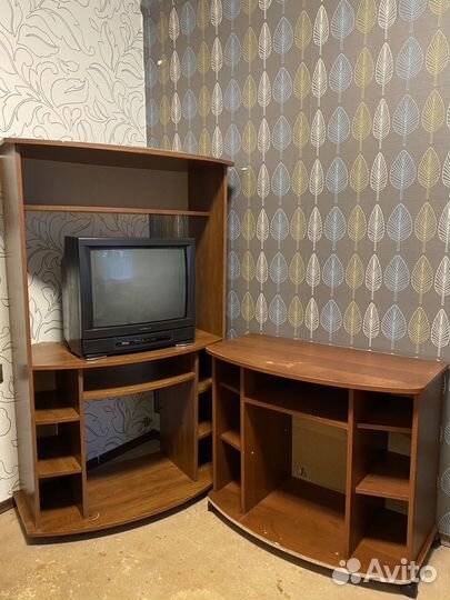 Тумба под телевизор и стол