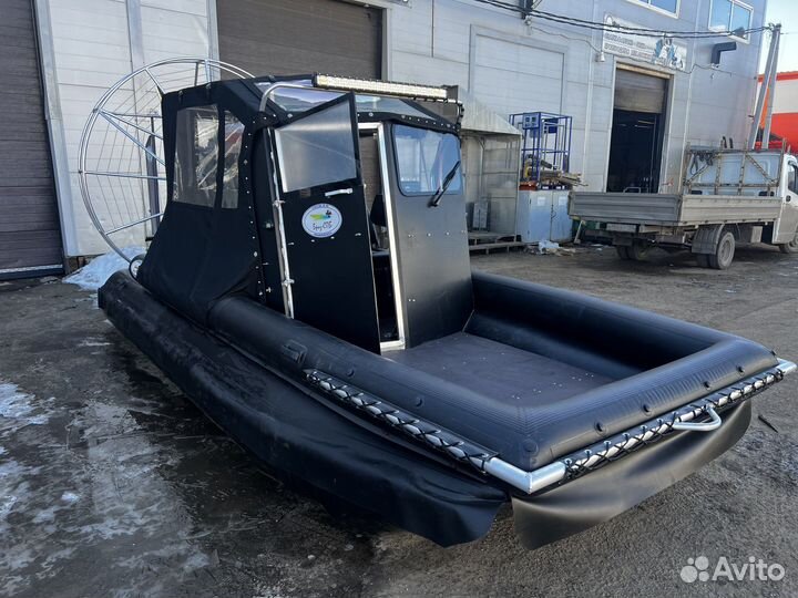 Аэролодка «Бриз 535»