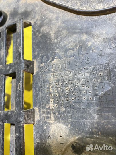 Пыльник двигателя передний правый Renault Logan