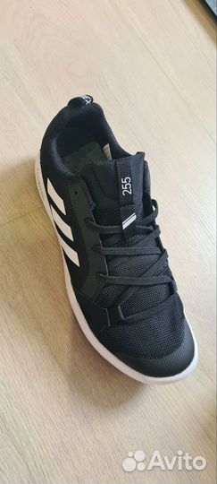 Кроссовки adidas terrex