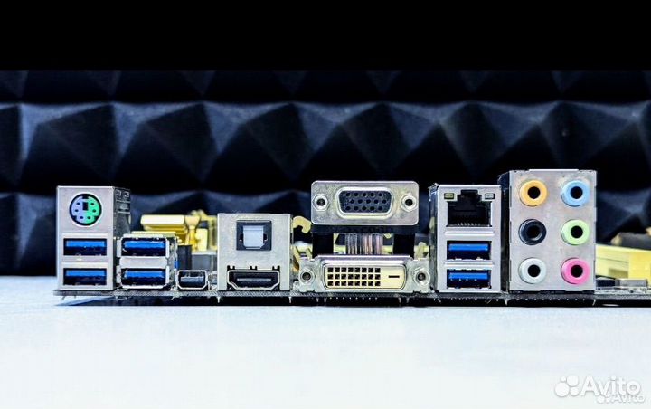 Материнская плата