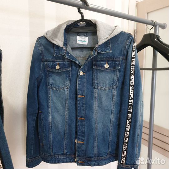 Джинсовая куртка для мальчика