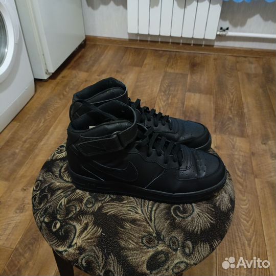 Кроссовки мужские nike 42 р