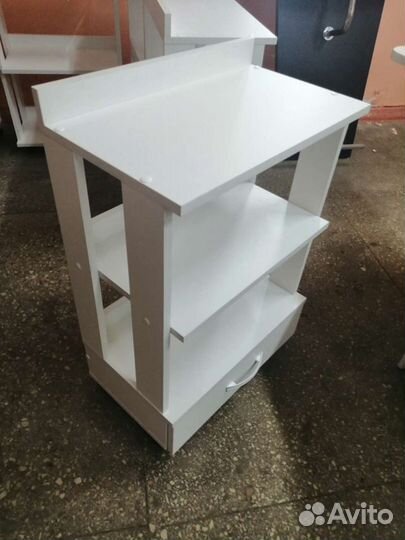 Косметологическая тележка с ящиком