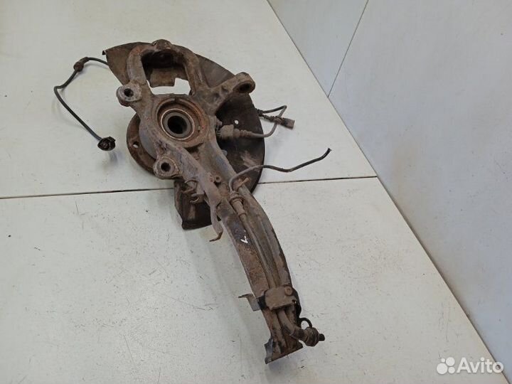 Кулак поворотный передний левый Porsche Cayenne