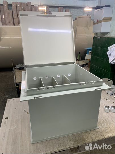 Ванна для майнинга на 8 ячеек