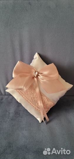 Подушка для свадебных колец