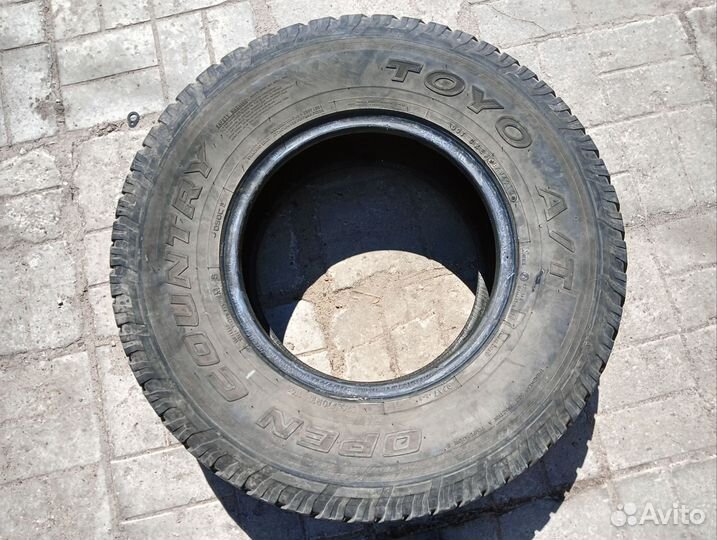 Toyo Open Country A/T 265/70 R15