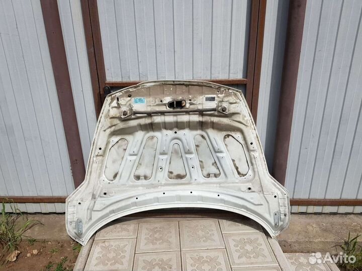 Капот на nissan juke