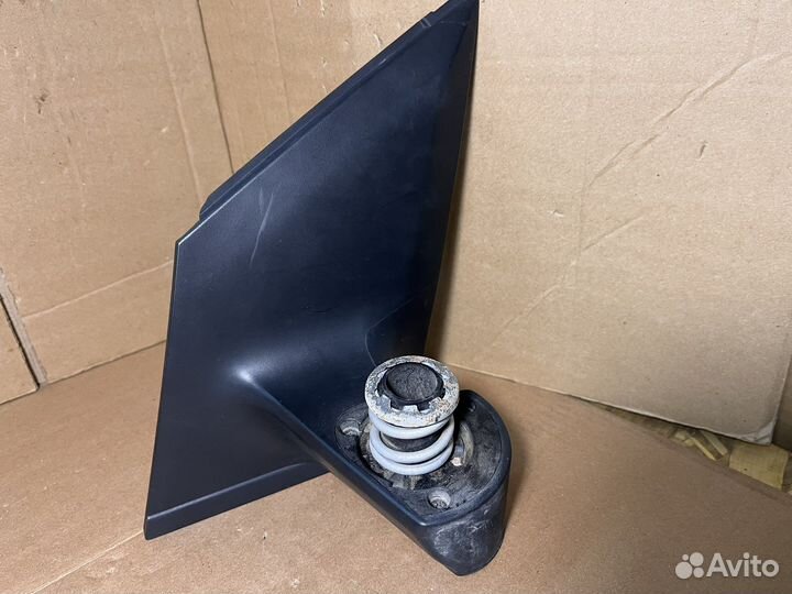 Крепление зеркала левое Volkswagen polo 5