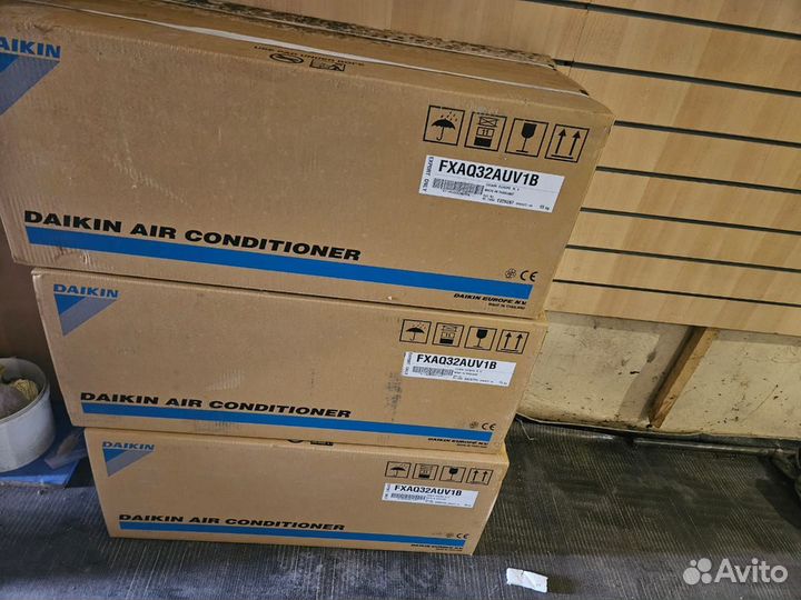 Внутренний блок настенного типа Daikin fxaq32auv1b