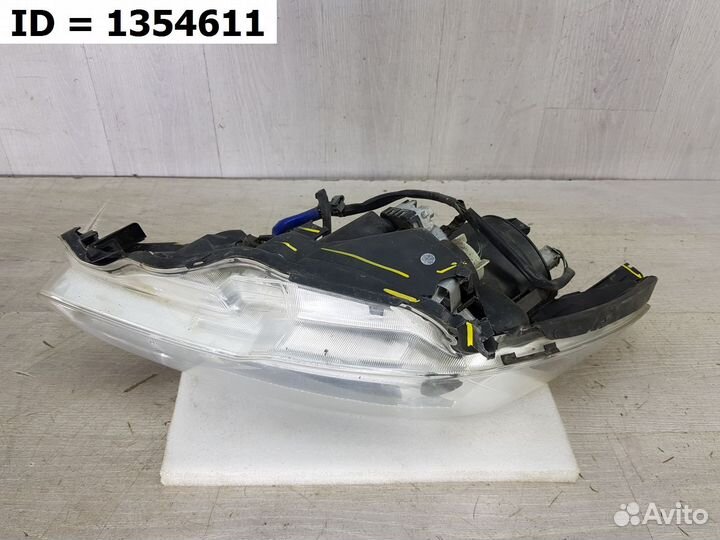 Фара правая Subaru Outback