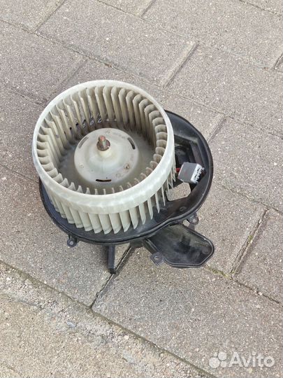 Вентилятор салона Volvo XC70 rest1