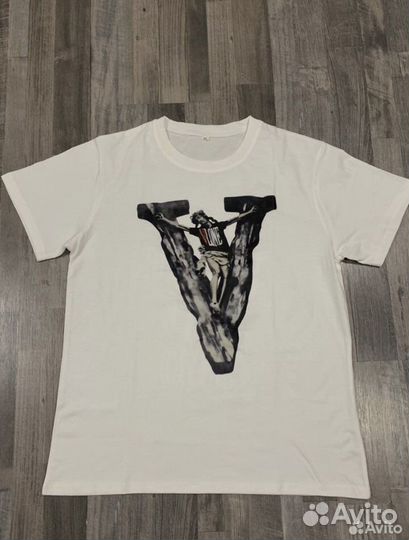 Футболка Vlone