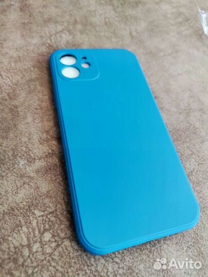 Чехол на iPhone 12