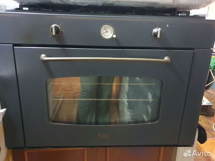 Газовая варочная панель и духовой шкаф Ariston