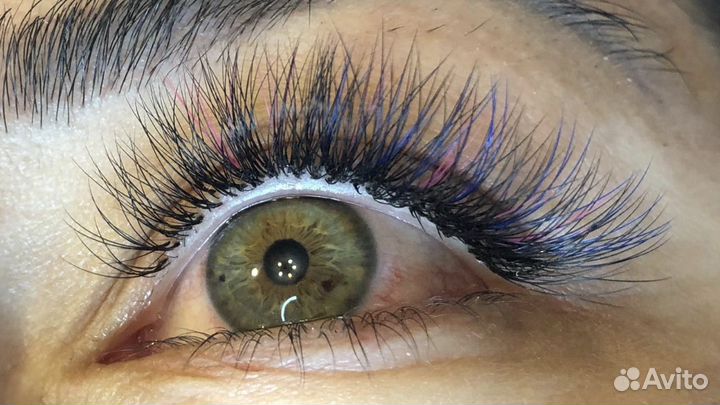 Наращивание ресниц и оформление бровей