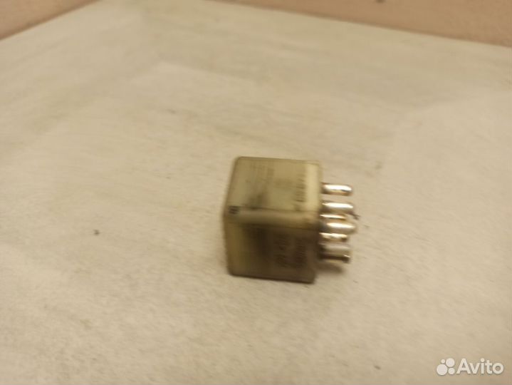 Реле Мерседес W124 E