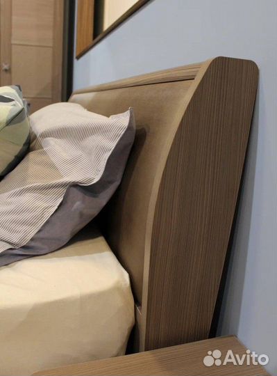 Кровать новая двуспальная