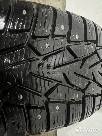 Nokian Tyres Hakkapeliitta 7 215/65 R16 102T