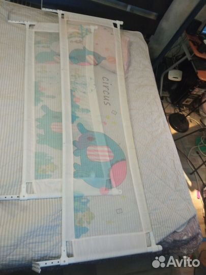 Защитный бортик для взрослой кровати