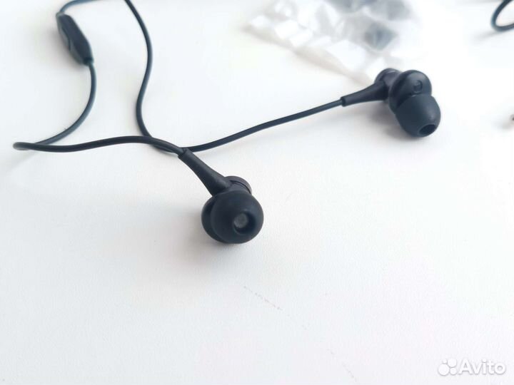 Наушники проводные