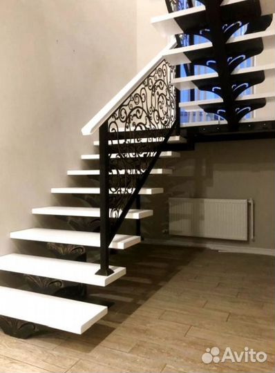 Лестница в дом под ключ