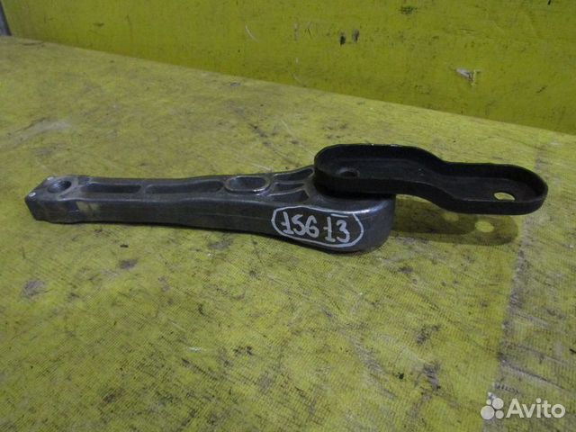 Подушка двигателя Volkswagen Passat B7 10-15г 1561