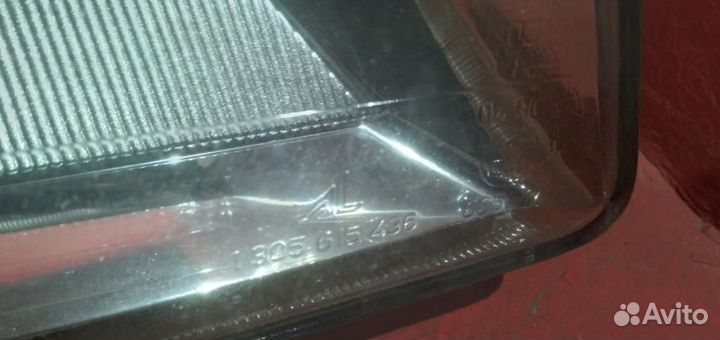 Шевроле нива фара правая AL дефект верхнего уха