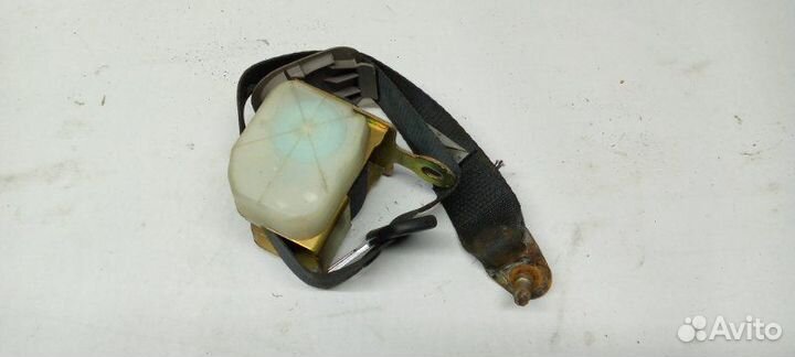 Ремень безопасности задний правый Nissan Primera