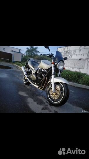 Kawasaki zr 7