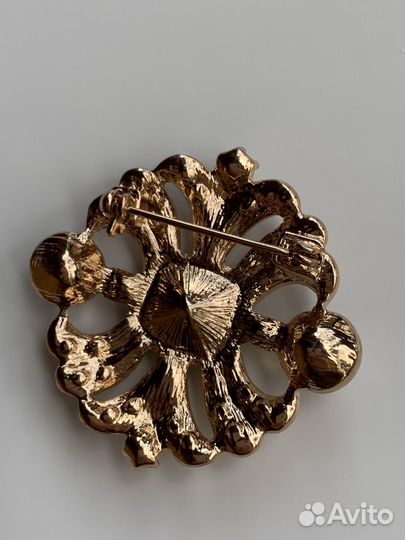 Клипсы брошь в синем цвете