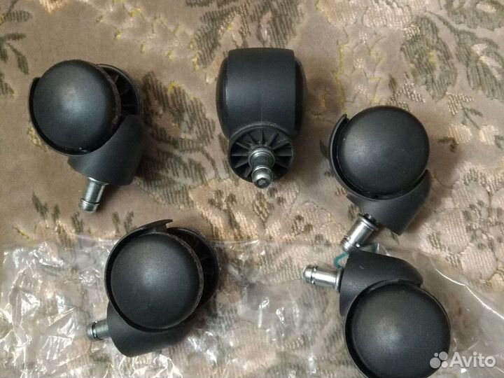 Колесики для кресла