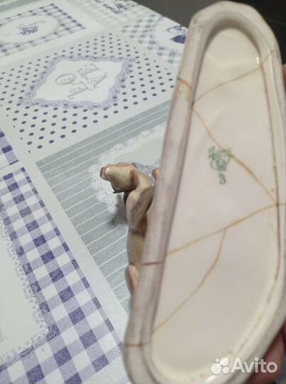 Фарфоровые статуэтки