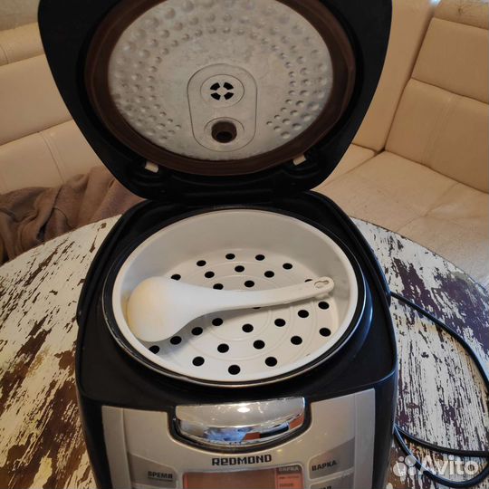 Мультиварка redmond rmc m70