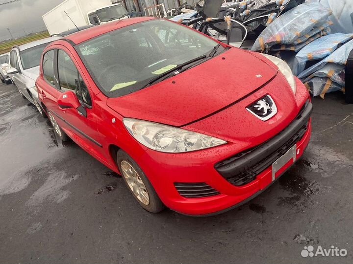 Козырек Peugeot 207