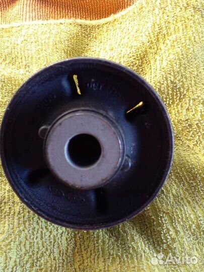 Сайленблок задней балки kia rio.хендай