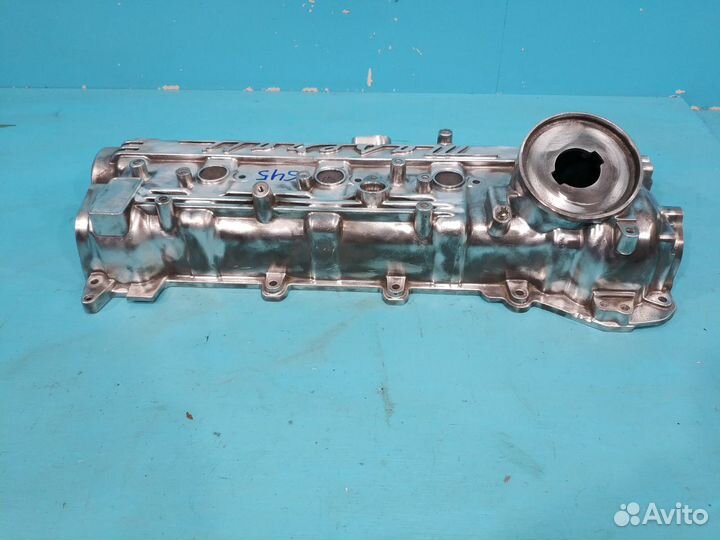 Клапанная крышка Maserati