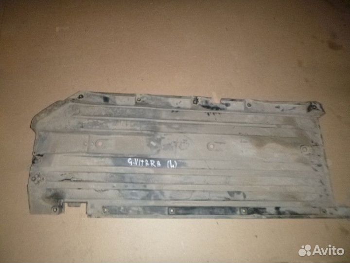 Пыльник днища левый suzuki grand vitara 2015