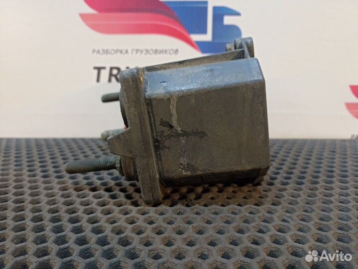 Выключатель массы Iveco Stralis